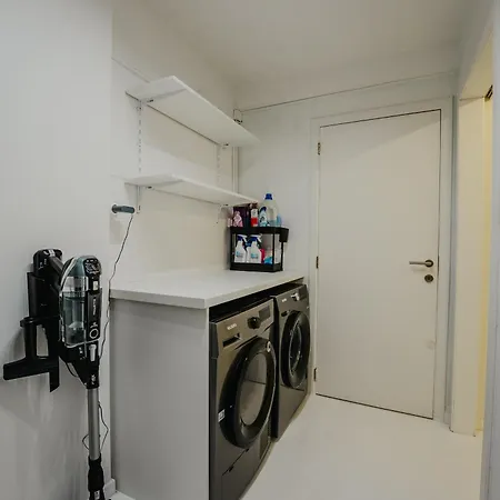 Cube 21 Apartmán *